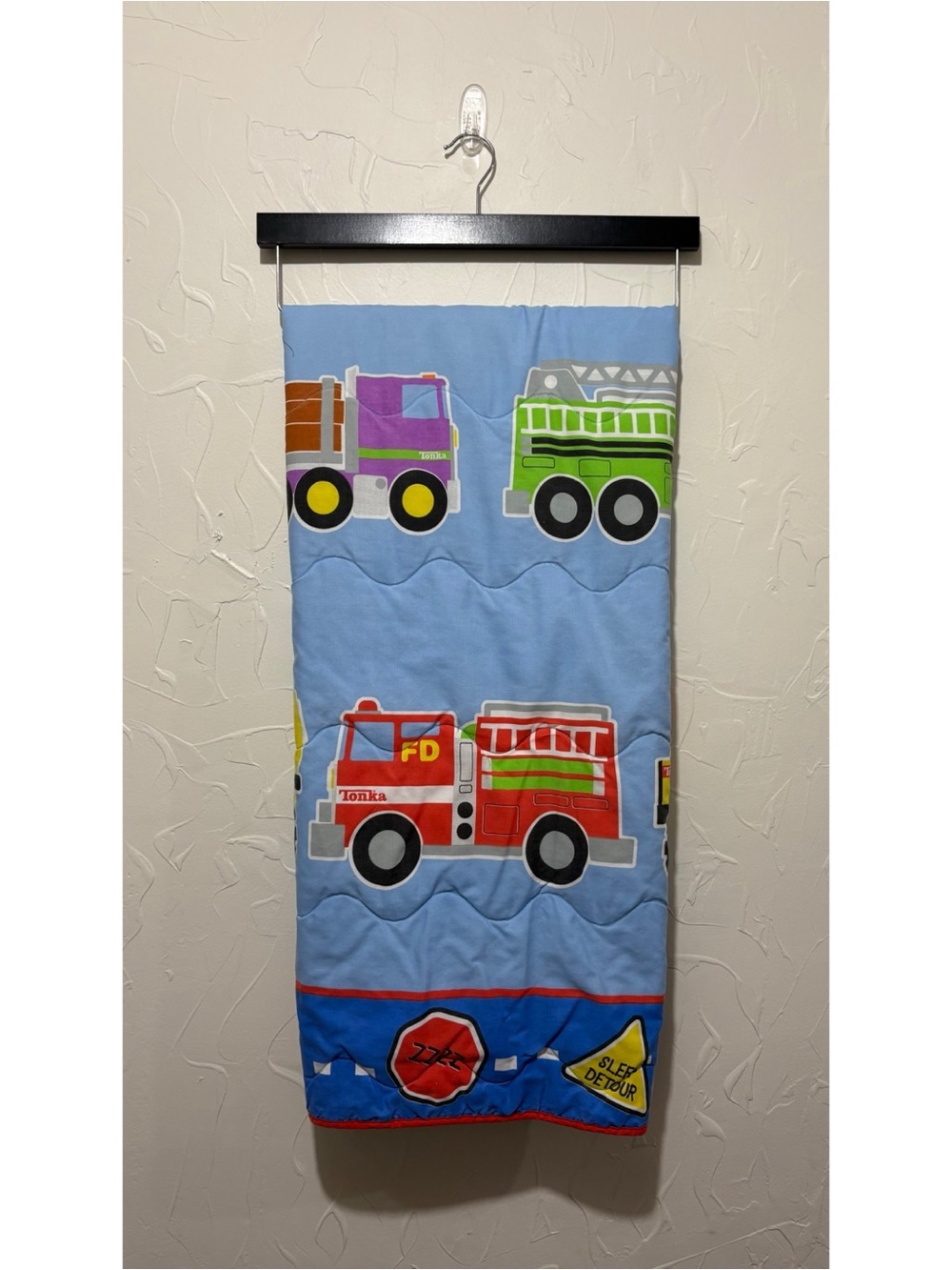 Vintage 90’s Tonka car/truck graphic print baby/toddler quilt (38x54)